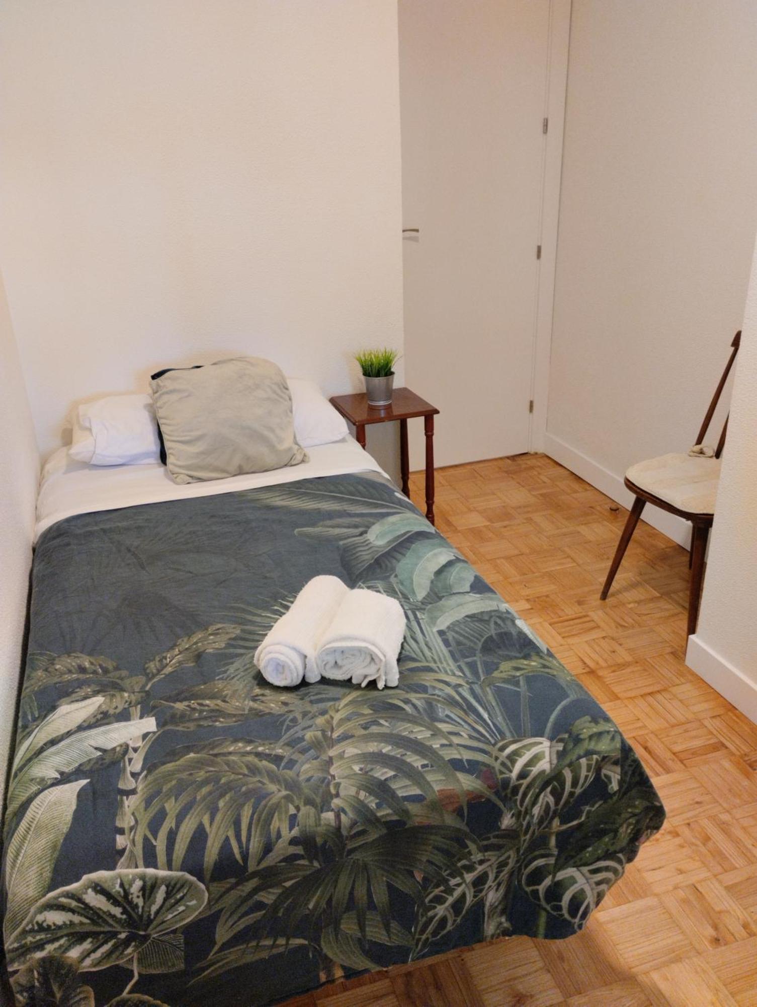 Habitacion Confort En Chamartin Madrid Exteriér fotografie
