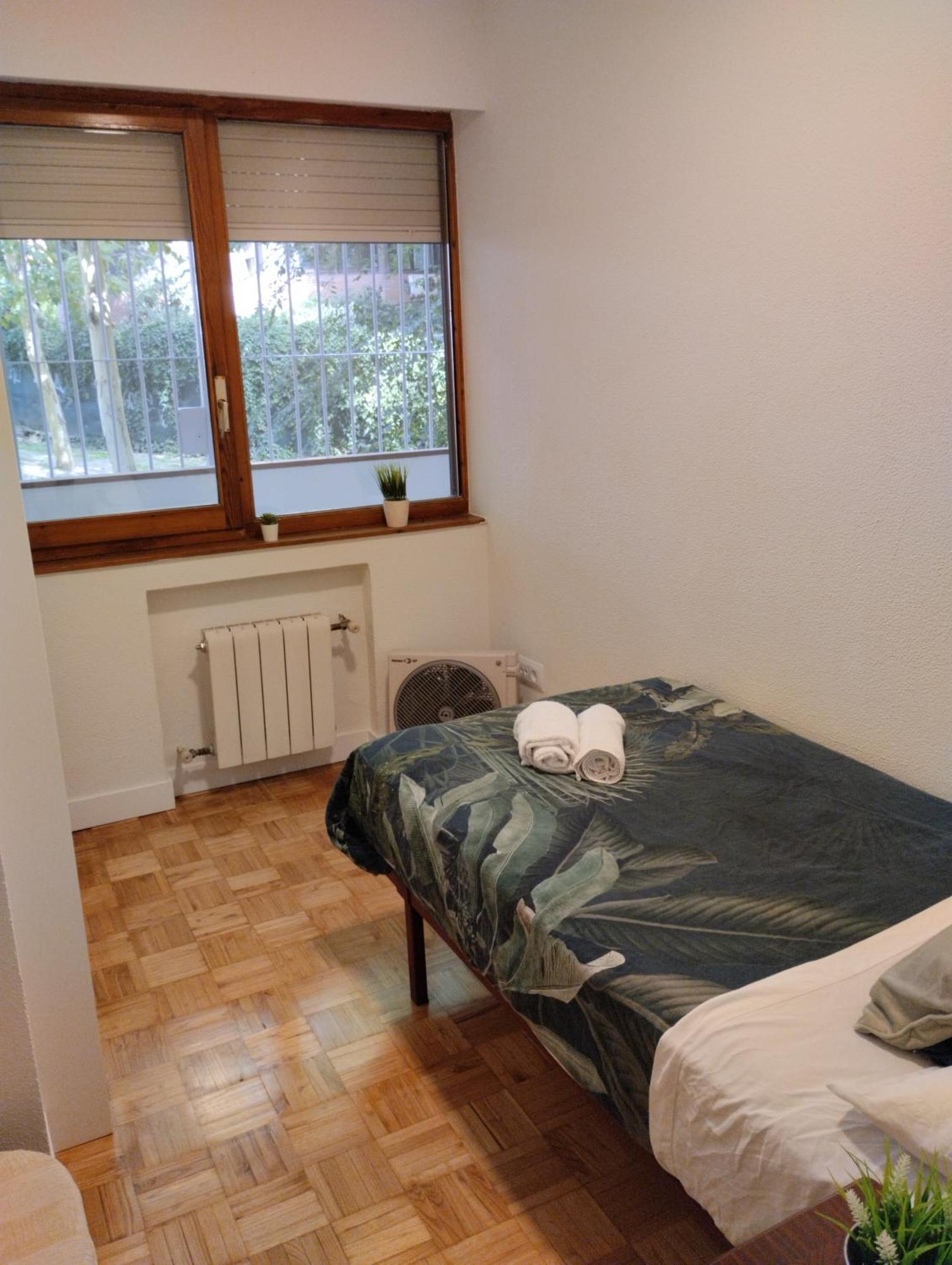 Habitacion Confort En Chamartin Madrid Exteriér fotografie